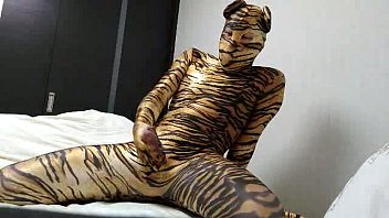 Japan, Spandex, Soloboy, Zentai - Asian_woman - 2025 - Intense - Show - Video 5117763