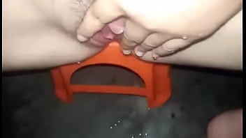 Gái xinh thủ d_m - lon, dep - Video 5087215