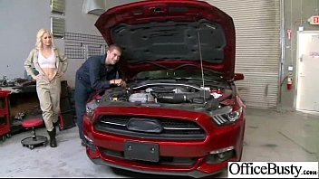 (lynna Nilsson) Slut Girl With Big Round Tits Get Bang Hard In Office Mov-26