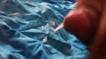 video-1472744929