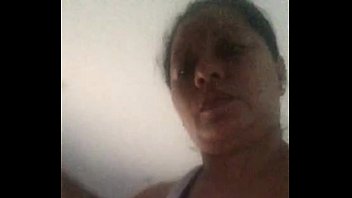 Se Masturba Frente A La Camara