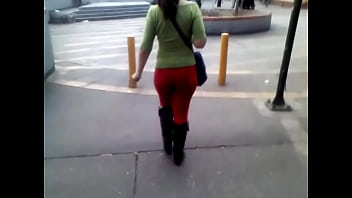 Las Nalgas De Mi Mujer Con Ropa