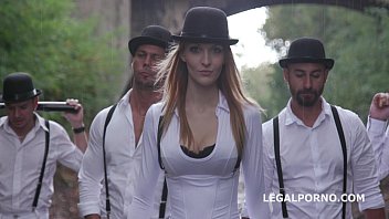 A Clockwork Gang Pilot - Part 1/3 : The Extreme Kira Thorn Gangbang