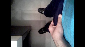 Una Paja En El Baño - amateur, masturbation, xxx, paja, semen, pene, pija, verga, poronga, soloboy, hombre, argentino, paj - Video 6473881