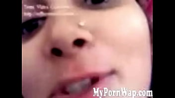 (mypornwap.com) Pakistani-girl-jiya-showing-tits-and-blowing-kisses-to-boyfriend-mms