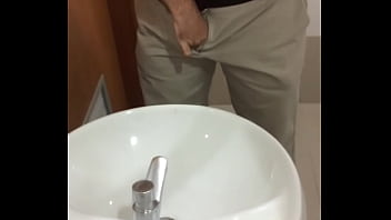 trim.8F50962C-34D7-4065-AF95-8AA1989ABF4A