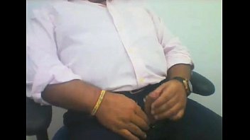 Lindo Coroa Batendo Punheta E Gozando - na, punheta, coroa, soloboy - Video 4877430