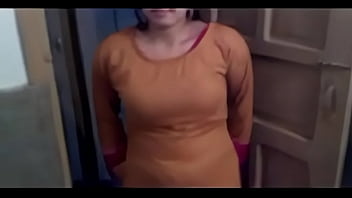 Desi Cute Girl Boob Show To Bf