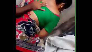 Aunty Ki Gali Mai Chudayi