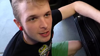 Red Neck Truck Fuck - Paging The Pig