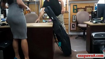 Sexy Babe Gets Her Pussy Pounded By Nasty Pawn Keeper