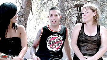 Delia Rosa Y Kevin White Mama Quiere Polla Fresca