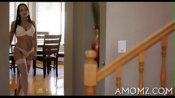 Red Hot Mama Craves For Orgasm