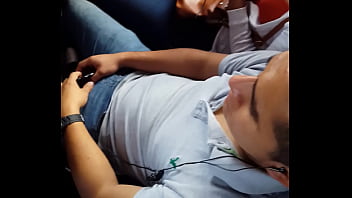 Ereccion En El Bus - horny, bus, gay, soloboy - Video 4975444