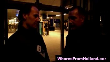 Amateur In Dutch Red Light District To Find Hooker For Sex