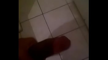 Guy Shows Off His Dick