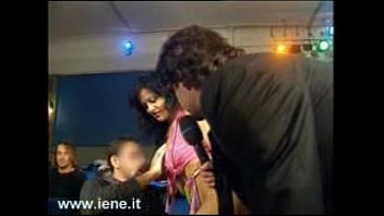 Funny - Perchè Agli Italiani Non Frega Niente Delle Elezioni - Gessica Massaro