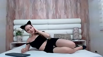 Alivalentine Is A Sexy Cat