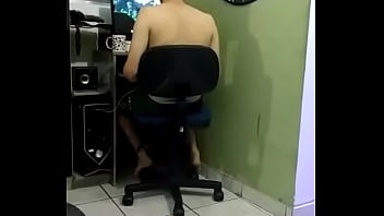 Novinho Safadinho No Broforce