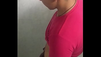 Espiando Meada Piss En Baño Publico