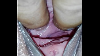 Xin cho em biết lồn vợ em đẹp kh_ng