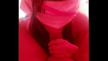 Mamada Con Ojos Vendados