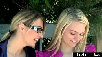 Horny Lesbo Teen Girls (natalia Starr _ Alli Rae) Make Love On Cam Video-21