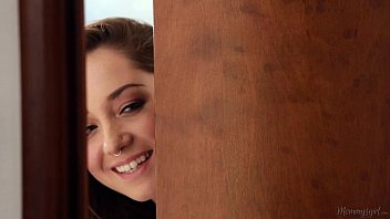 Stop, I_m Your Stepmom! - Remy Lacroix, Ariella Ferrera