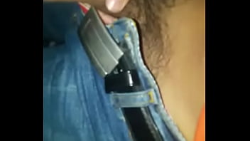 Chacal Mostrando Su Herramienta