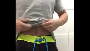 Sarado Com Marca De Sungão Se Exibindo Pra C_mera