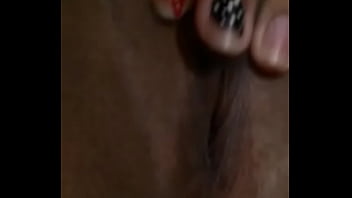 Alessa Jugando Con Su Vagina