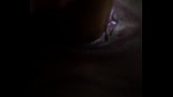 Feliz Con 2 Vergas Disfrutando Delicioso