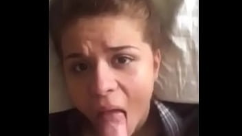 Длинным и огромным членом насилуют в рот девочку Шок