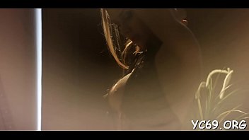 Teen Gal Is A Perfect Rider