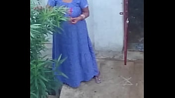 In, Violet, Aunty, Maxi - Unknown - 2025 - Passionate - Performance - Video 4906566