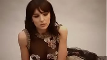 Julianne Bonjour- More In Xporncine.com