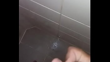 Batendo Punheta Pensando Na Ingrid - Leite Gostoso!!