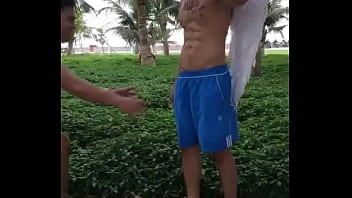 Khi thi_n thần Blued bị tuột quần