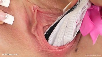 Bambi Masturbating With Fingers On Give Me Pink