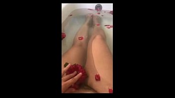 Esperando O Ricardao Pra Comer Minha Buceta