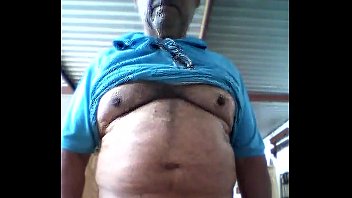 Coroa Gostoso Exibindo O Pau E Batendo Punheta