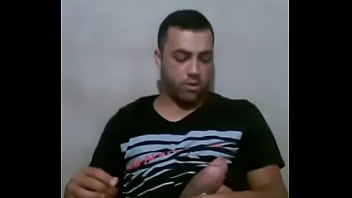 Professor Cássio Pauzudo Tocando Uma