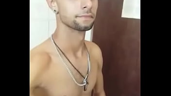 Gozada Gostosa De Novinho No Banheiro