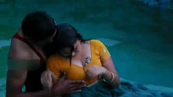 Lovers Hot Romance In Swimming Pool