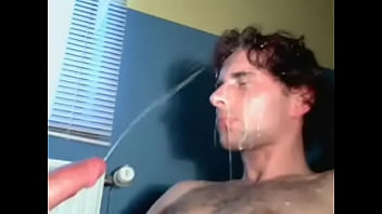 Massive Cumshot On My Face - Hotdudecams.com