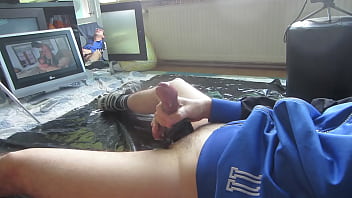 Cum Blauw Hummel Pov