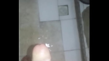 Gozando No Banheiro - gozando, soloboy, banheiro - Video 4926177