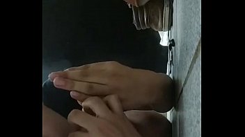 Novinho Bundudo Chupando E Sentando No Consolo