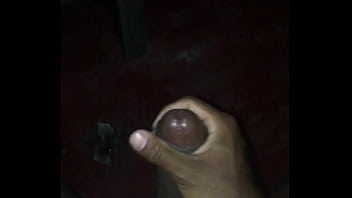 Negro Pauzudo Na Punheta Muito Leite Grosso.