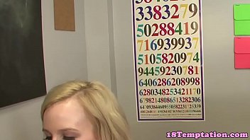 Real Amateur Teen Tugging Dick